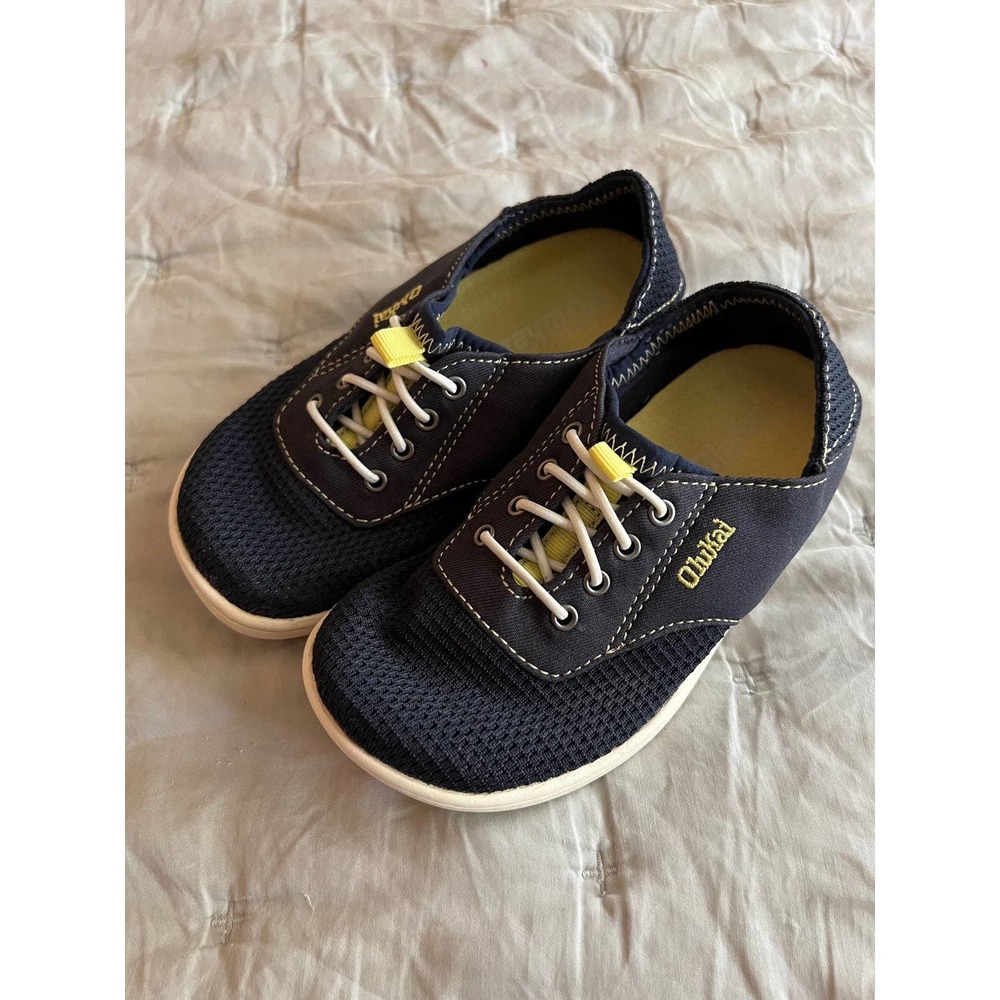 Boys Olukai shoes